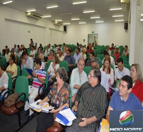 Prefeito Walfredo Filho participa de importante reunião com Prefeitos, contadores e técnicos na APPM - Imagem 1
