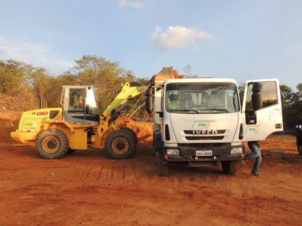 Prefeitura conclui outro trecho de estrada ligando as comunidades Lapa e Pedra Ume - Imagem 8