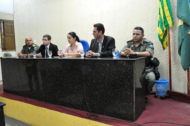 Reunião discute segurança pública na cidade