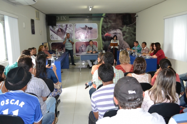 A Câmara Municipal de Pio IX realiza a abertura oficial dos trabalhos legislativos 2014 com a leitura da Mensagem Anual do Executivo - Imagem 4