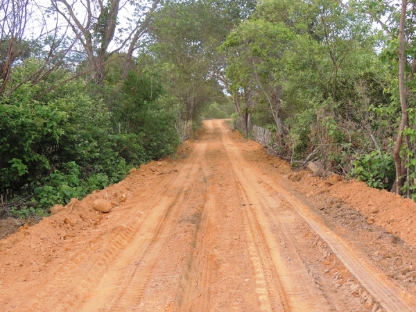 Prefeitura conclui outro trecho de estrada ligando as comunidades Lapa e Pedra Ume - Imagem 1