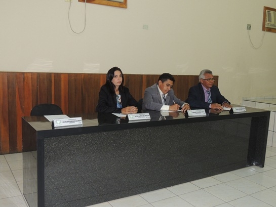 Prefeito Jonas Moura discursa na abertura dos trabalhos da Câmara de Vereadores de Água Branca. - Imagem 2