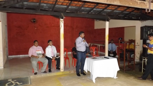 Prefeito assina lei que cria o dia do evangélico - Imagem 10