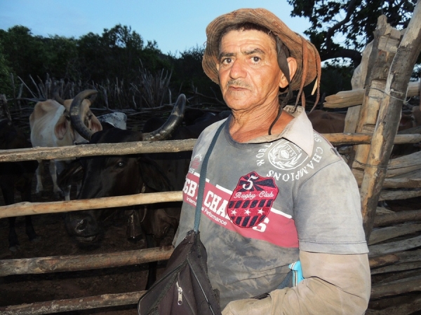 Prefeitura conclui outro trecho de estrada ligando as comunidades Lapa e Pedra Ume - Imagem 12