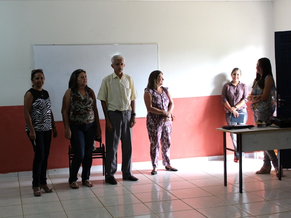 Prefeito participa de encerramento do Encontro Pedagógico 2014 - Imagem 2
