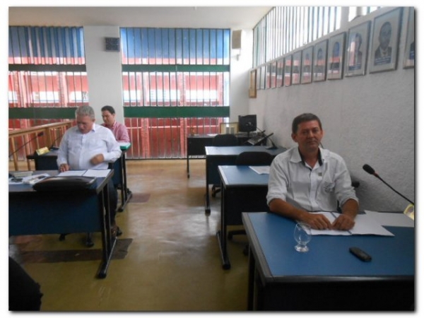 Dr. Moura deixa mensagem na abertura dos trabalhos do Legislativo para o ano de 2014 - Imagem 5