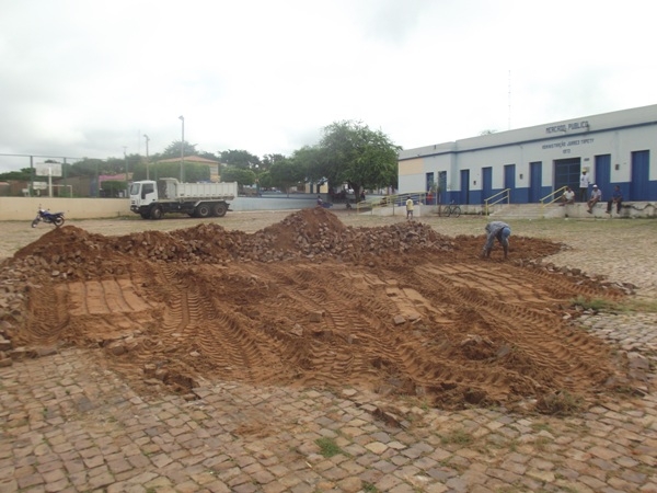 Prefeitura de Santa Rosa realiza obra para melhorar estrutura no centro da cidade - Imagem 5