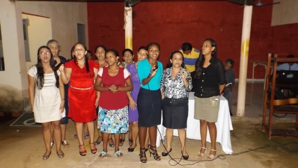 Prefeito assina lei que cria o dia do evangélico - Imagem 15