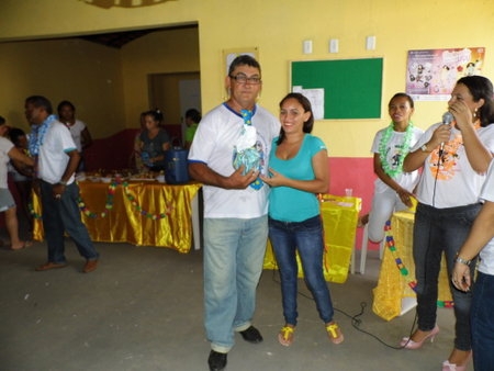Encontro de dois grupos da melhor idade, termina em carnaval - Imagem 5
