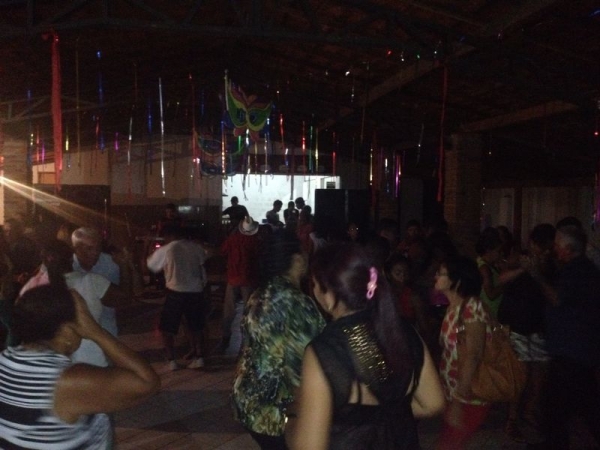 Baile de carnaval da terceira idade anima idosos em Barro Duro - Imagem 6