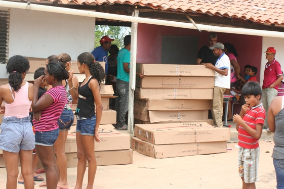 Prefeita  Claudia lobo inicia entrega  de Bicicletas para alunos do município de currais - Imagem 2