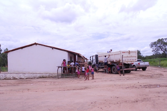 Prefeita  Claudia lobo inicia entrega  de Bicicletas para alunos do município de currais - Imagem 29