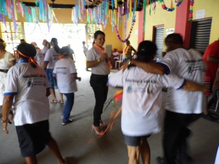 Encontro de dois grupos da melhor idade, termina em carnaval - Imagem 33
