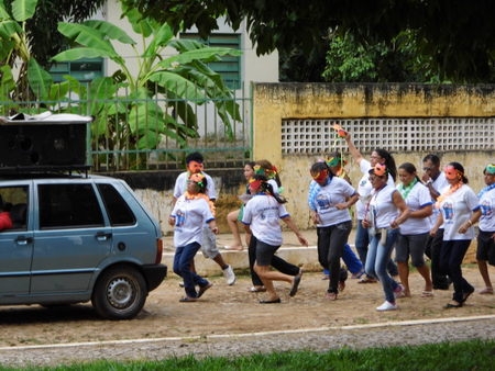 Encontro de dois grupos da melhor idade, termina em carnaval - Imagem 29