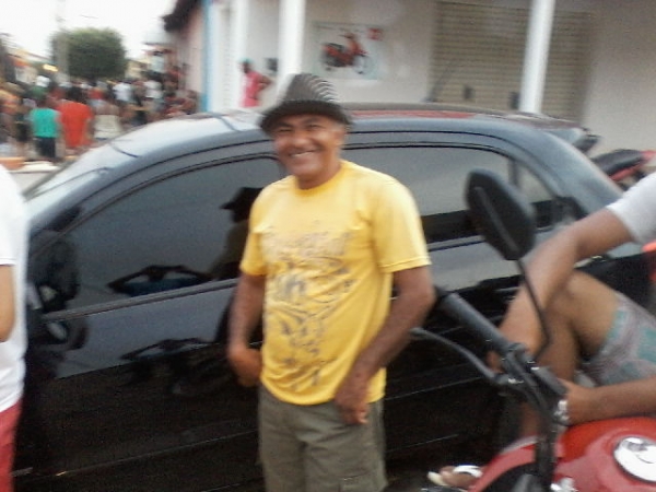 Fotos do corso do “Zé Pereira” de São Pedro do Piauí. - Imagem 5