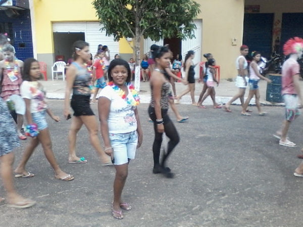 Fotos do corso do “Zé Pereira” de São Pedro do Piauí. - Imagem 12