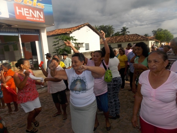 SMAS promove caminhada com idosos pelas ruas de  Canavieira  - Imagem 7