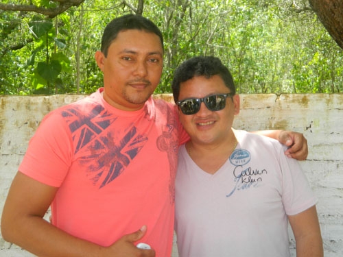 Agradecendo aos amigos e familiares que estiveram conosco em uma grande festa - Imagem 7