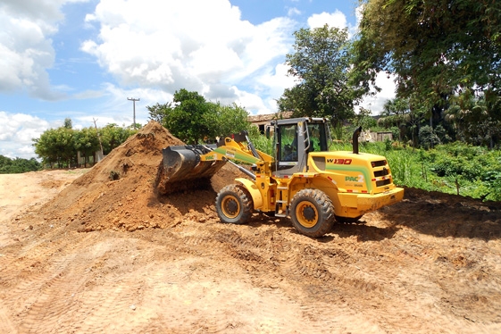 Prefeita Claudia lobo iniciou  Recuperação das  estrada do Para  Batins - Imagem 22