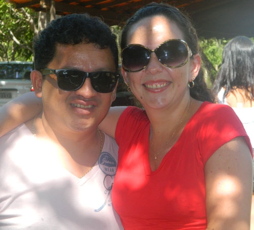 Agradecendo aos amigos e familiares que estiveram conosco em uma grande festa - Imagem 23