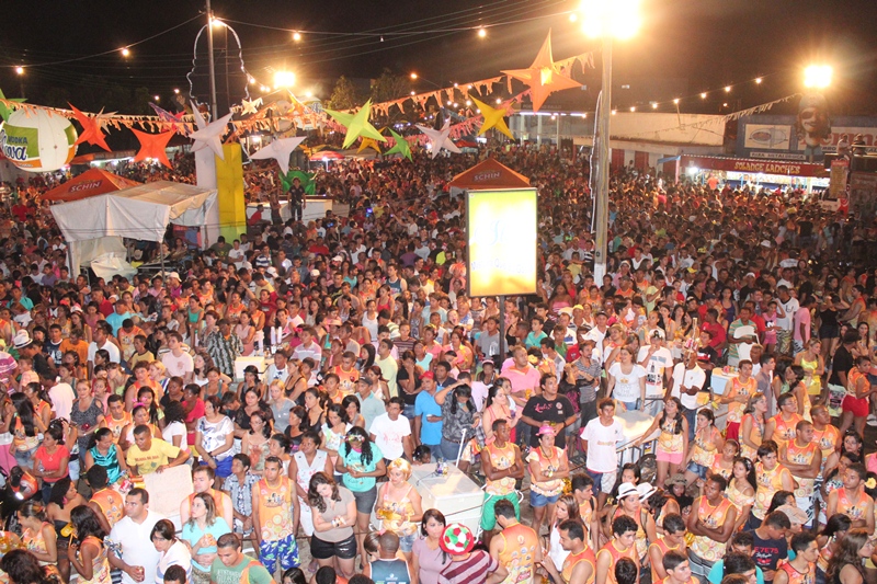 Carnaval de Barras no Bloco Dinamite...“EU VOU!” 