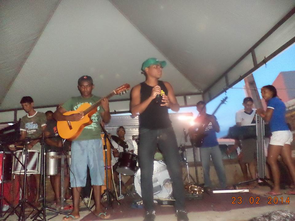 Banda Pagodeixa anima segundo dia de pré-carnaval em Cristalândia