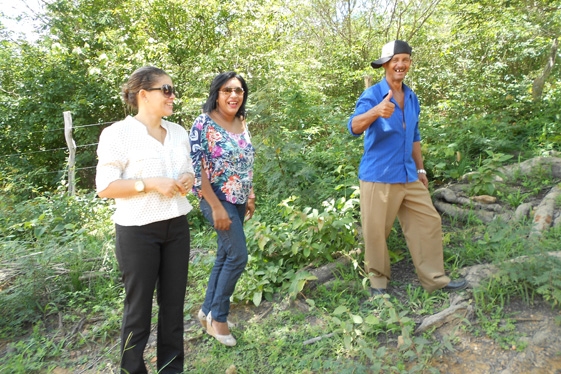 Prefeita Claudia lobo iniciou  Recuperação das  estrada do Para  Batins - Imagem 8