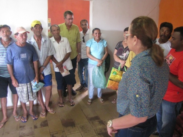 Sementes são entregues aos agricultores do município de Miguel Alves   - Imagem 5