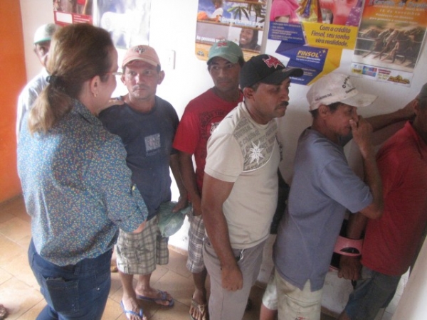 Sementes são entregues aos agricultores do município de Miguel Alves   - Imagem 13