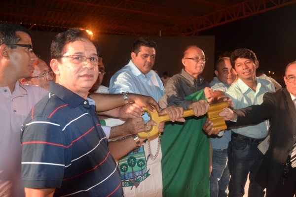 Felipão faz show gospel e atrai multidão - Imagem 3