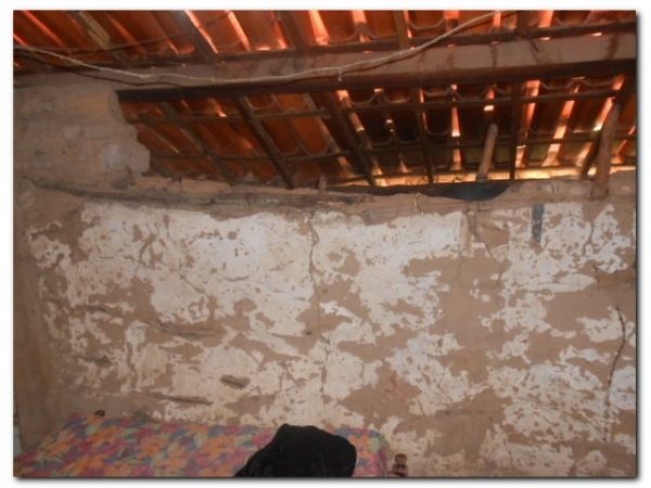 Marinete Simão da Silva vive com dois filhos e três netos em condições Subumanas - Imagem 8