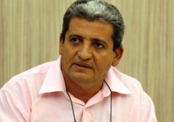 Pela primeira vez prefeitura de Boa Hora paga férias de professores sobre 45 dias