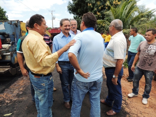 Iniciadas as obras de asfaltamento de ruas de Pedro II - Imagem 2