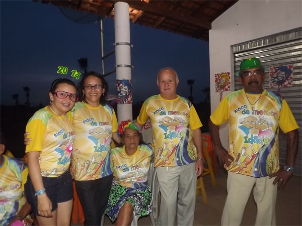 FOTOS: Prefeitura de Caxingó realiza carnaval da terceira idade  - Imagem 2