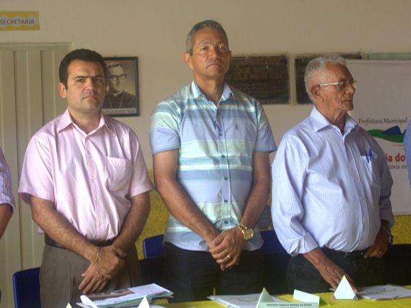 Prefeito Wallem Mousinho participa de Encontro do G15 - Imagem 2