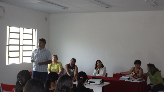 Prefeito Zé Henrique participa de capacitação de monitores do programa mais educação