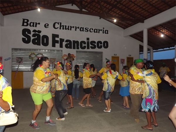 FOTOS: Prefeitura de Caxingó realiza carnaval da terceira idade  - Imagem 7