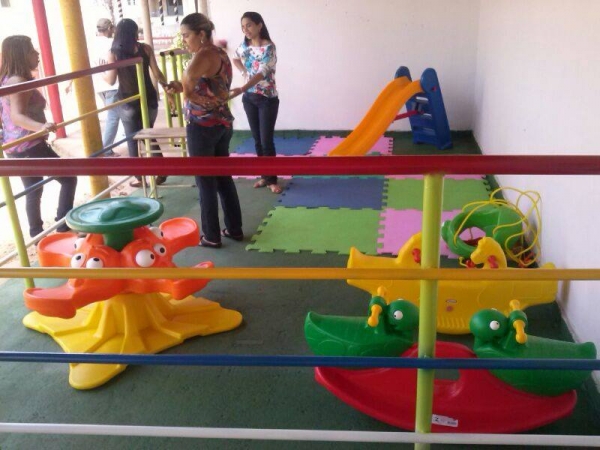 A Sec. de Assistência Social,  promove reunião para informar aos pais das crianças e idosos a importância dos serviços para o bem estar social - Imagem 3