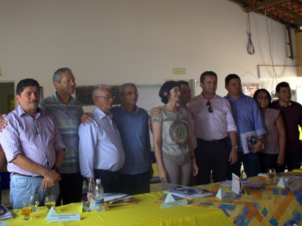 Prefeita Gadocha participa de Encontro do G15 - Imagem 4