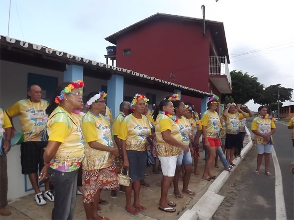 FOTOS: Prefeitura de Caxingó realiza carnaval da terceira idade  - Imagem 4