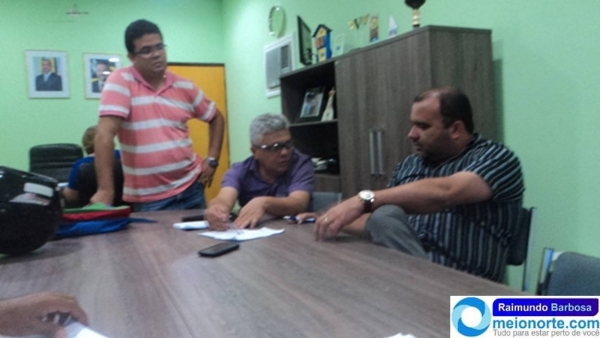 Prefeito se reúne para discutir o corso 2014 em Valença  - Imagem 2