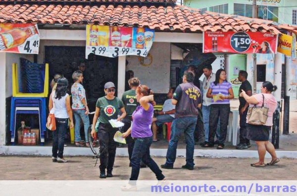 Comissão realiza trabalho de conscientização nos bares do município - Imagem 4