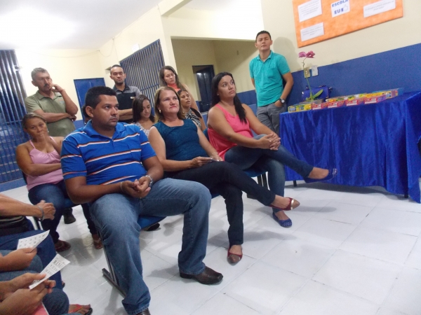 Inicio das aulas da EJA, ano letivo 2014. - Imagem 16