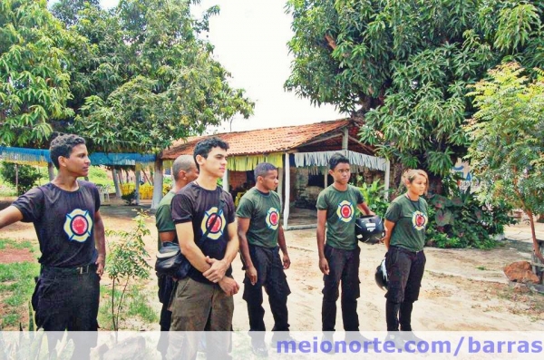 Comissão realiza trabalho de conscientização nos bares do município - Imagem 5