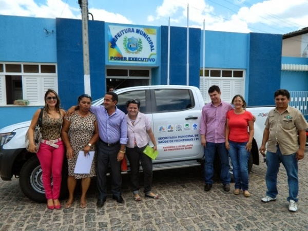 Prefeitura adquire veículo para equipe do Programa Saúde na Família - Imagem 2