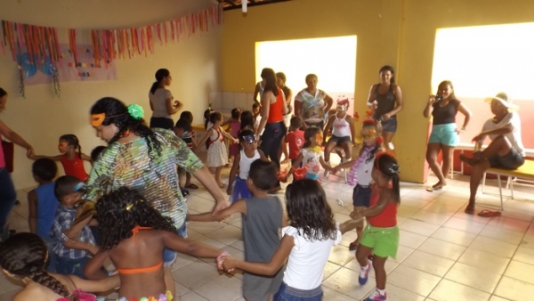 Escolas de Nossa Senhora de Nazaré promovem festa para comemorar o carnaval - Imagem 27
