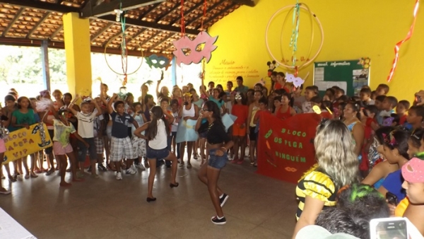Escolas de Nossa Senhora de Nazaré promovem festa para comemorar o carnaval - Imagem 9