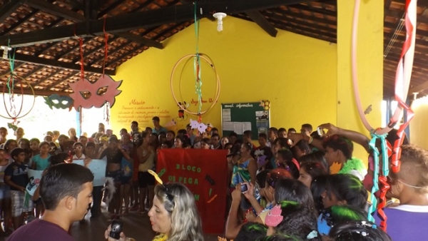 Escolas de Nossa Senhora de Nazaré promovem festa para comemorar o carnaval - Imagem 7