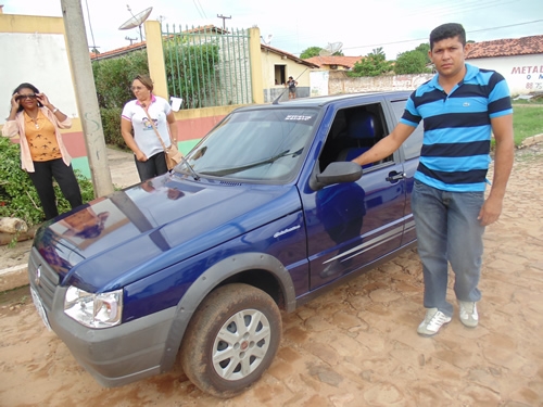 Prefeito de Porto faz entrega de carro ao Conselho Tutelar - Imagem 7