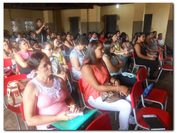 Secretaria Municipal de Educação realiza Encontro Pedagógico 2014 - Imagem 6
